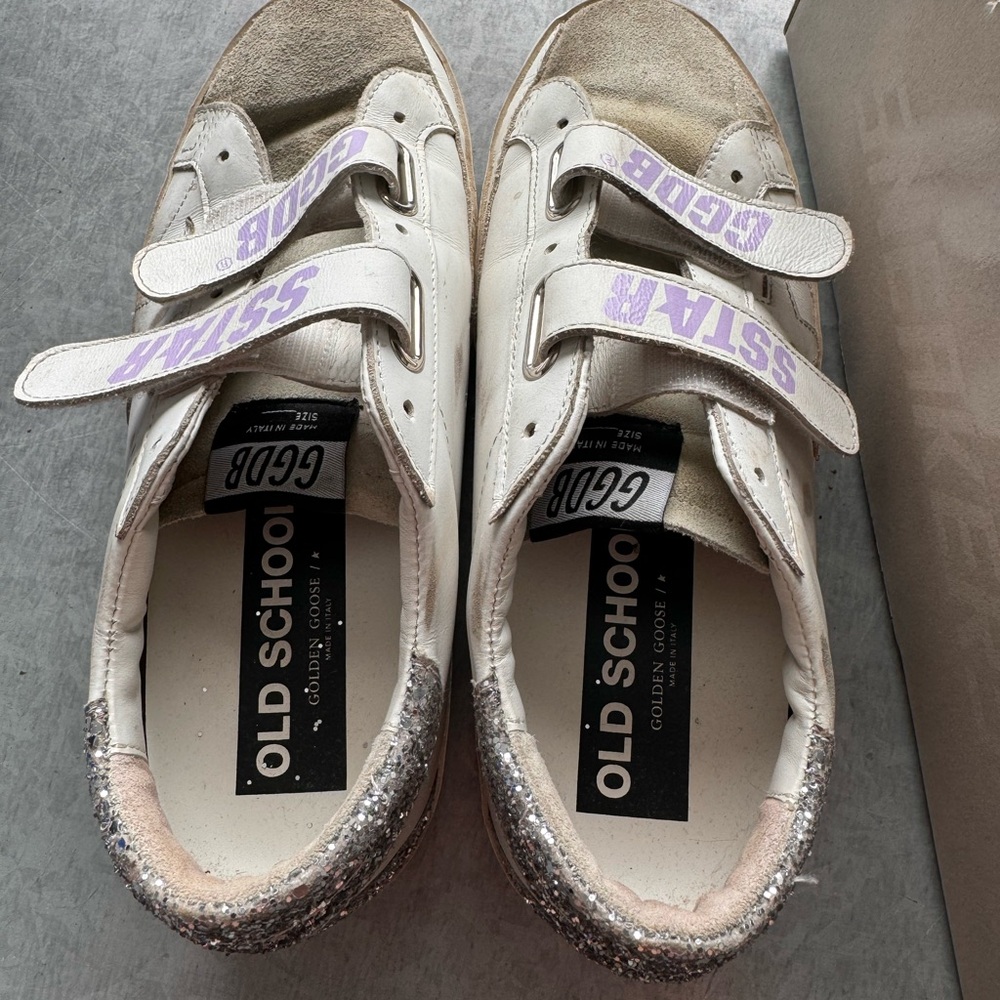Old School Classic with Spur Golden Goose